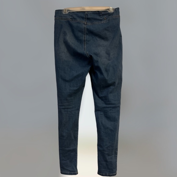 Sofia Jeans by Sofia Vergara Rosa Curvy Jegging High Waist Pull On Ankle Jeans - Picture 2 of 4